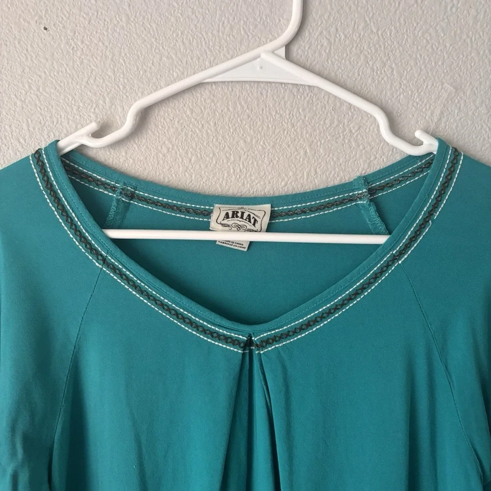Ariat Women's Turquoise Pleated V Neck 3/4 Length Top Size Small‎ Rodeo Western